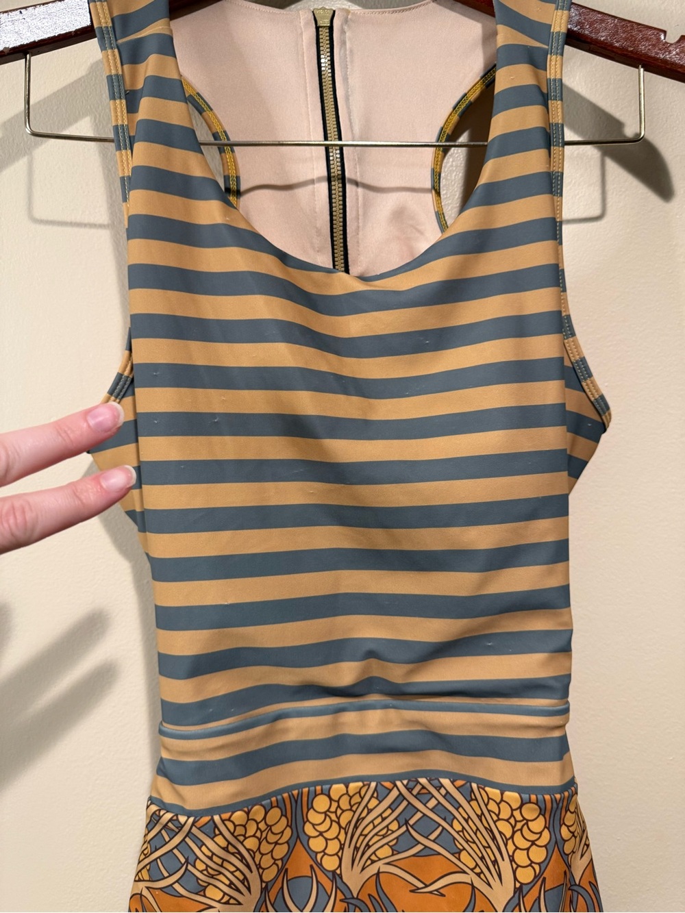 Albion Fit Dorothy One Piece Swim Golden Hour size XL - Picture 8 of 16